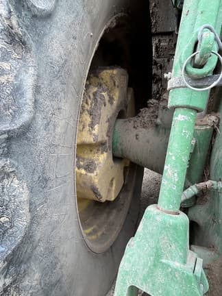 Image of John Deere 8245R equipment image 3