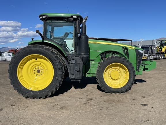 Image of John Deere 8245R equipment image 3