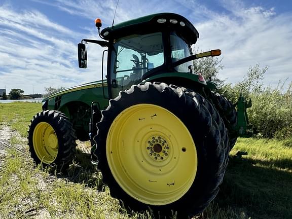 Image of John Deere 8245R equipment image 1