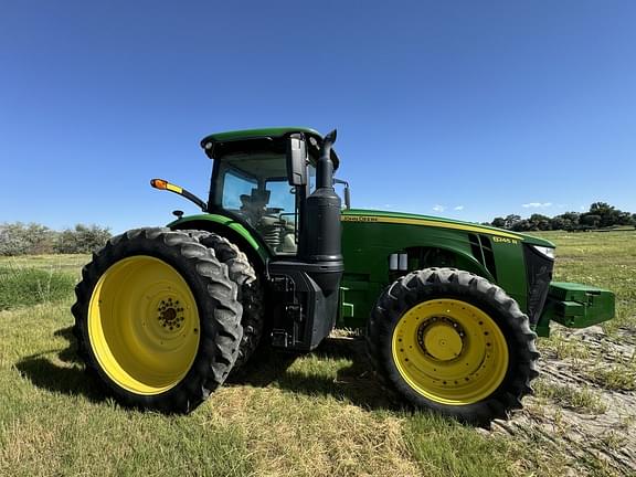 Image of John Deere 8245R equipment image 4