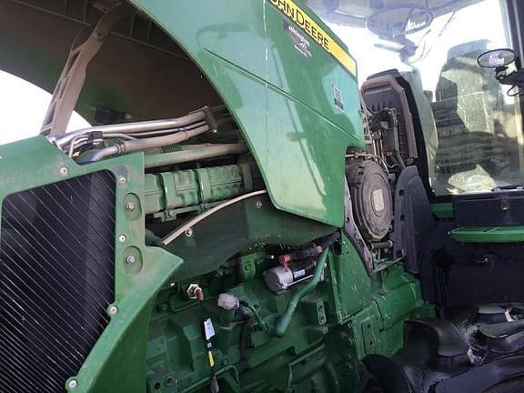 Image of John Deere 8245R equipment image 1