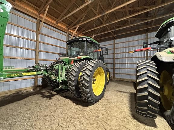 Image of John Deere 8245R equipment image 2