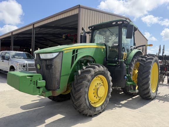 Image of John Deere 8245R equipment image 2