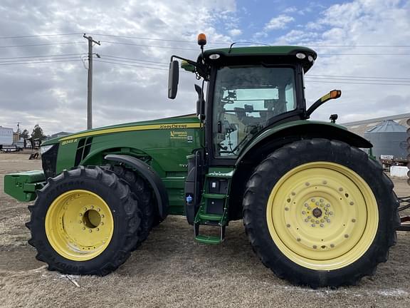 Image of John Deere 8245R Primary image