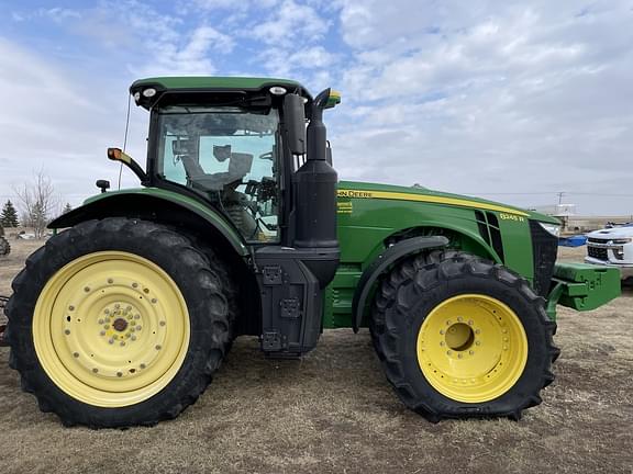 Image of John Deere 8245R equipment image 4