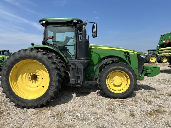 Image of John Deere 8245R equipment image 3