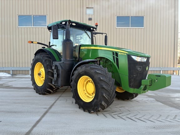 2018 John Deere 8245R Equipment Image0