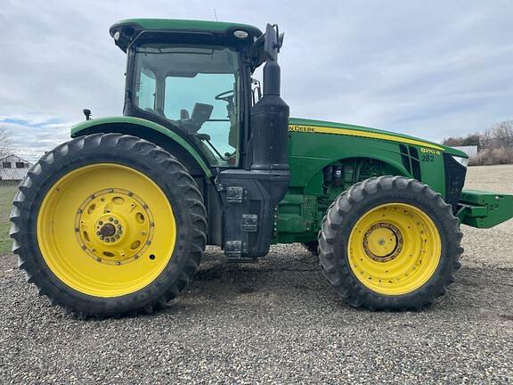 Image of John Deere 8270R equipment image 4