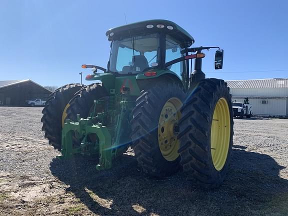 Image of John Deere 8270R equipment image 2