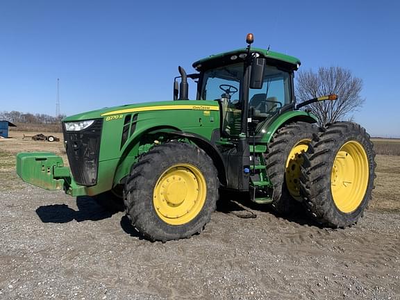 Image of John Deere 8270R Primary image