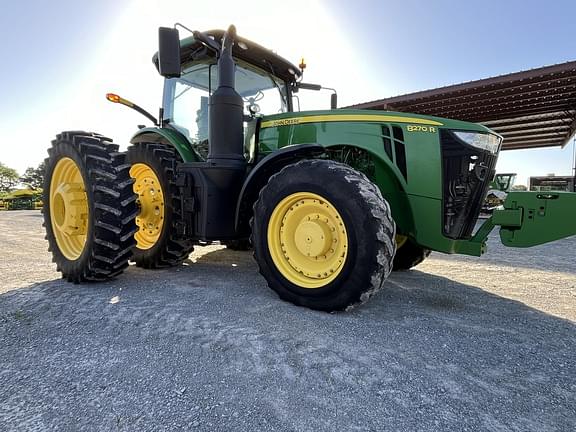 Image of John Deere 8270R equipment image 1