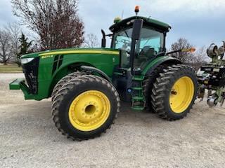 Main image John Deere 8270R