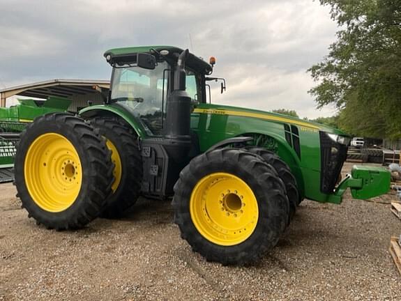 Image of John Deere 8270R Primary image