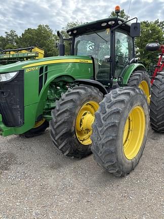 Image of John Deere 8270R equipment image 1