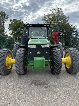 Main image John Deere 8270R