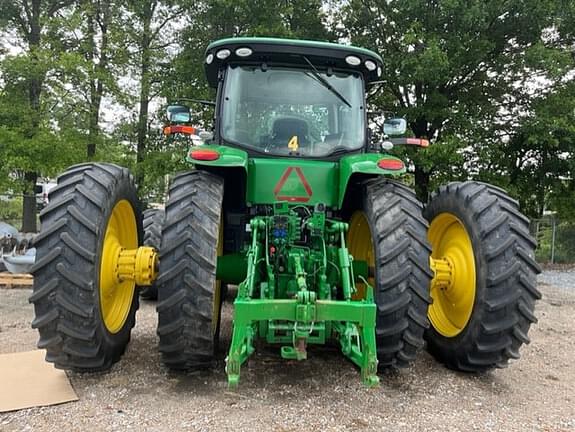 Image of John Deere 8270R equipment image 4