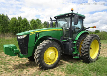 Image of John Deere 8270R equipment image 2