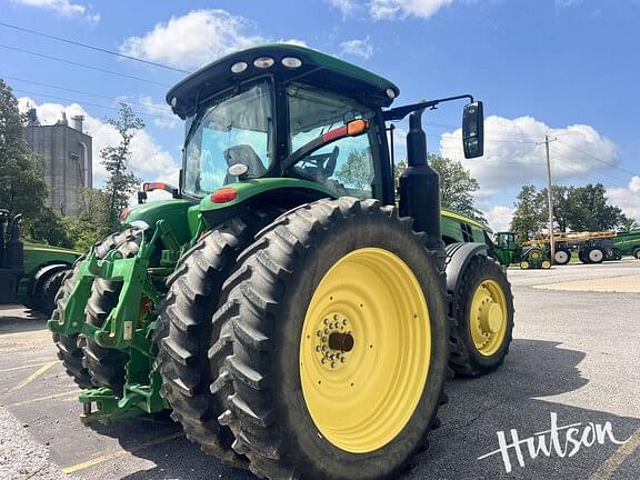 Image of John Deere 8270R equipment image 3