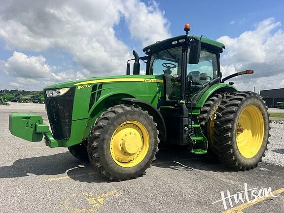 Image of John Deere 8270R equipment image 1