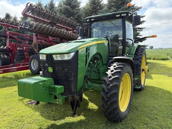 Image of John Deere 8270R equipment image 1