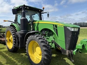 Main image John Deere 8270R