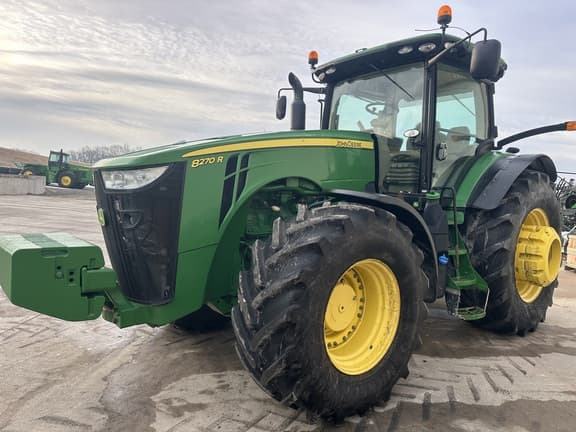 Image of John Deere 8270R equipment image 3