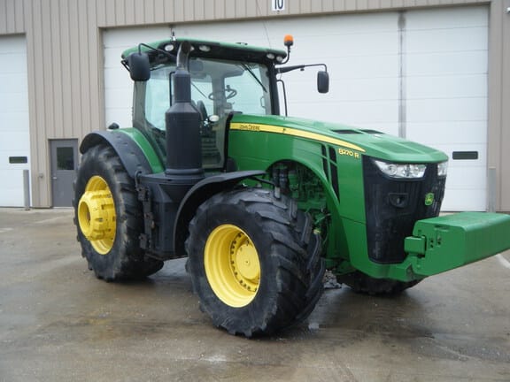 2018 John Deere 8270R Equipment Image0