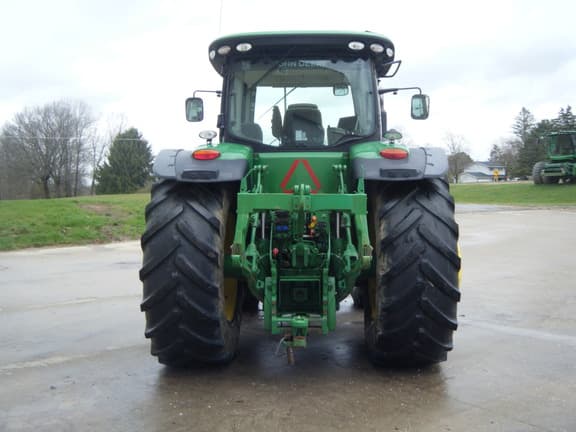 Image of John Deere 8270R equipment image 3