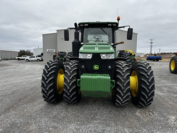 2018 John Deere 8270R Equipment Image0
