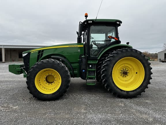 Image of John Deere 8270R equipment image 2