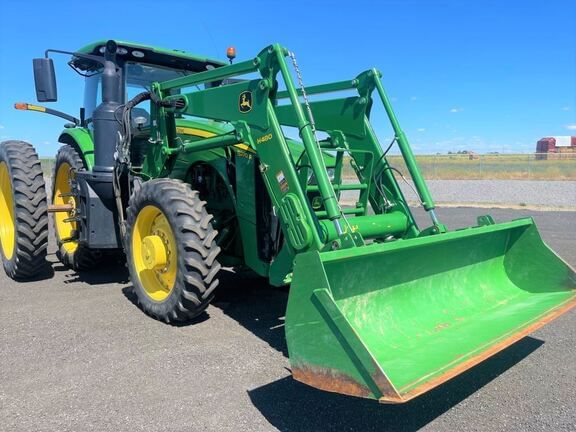 Main image John Deere 8270R