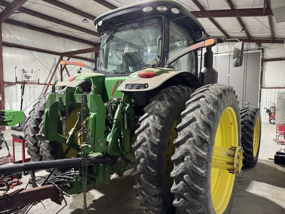 Image of John Deere 8270R equipment image 4