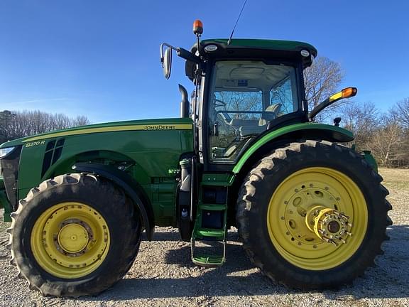 Image of John Deere 8270R equipment image 2