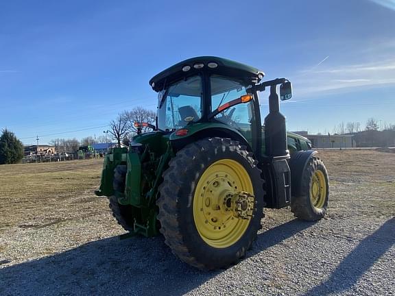 Image of John Deere 8270R equipment image 3