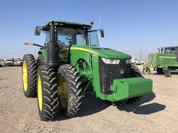 Main image John Deere 8270R