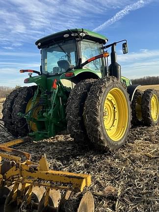 Image of John Deere 8270R equipment image 3