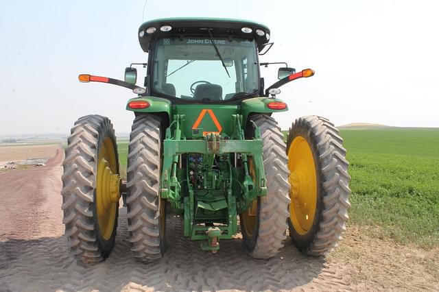 Image of John Deere 8270R equipment image 3