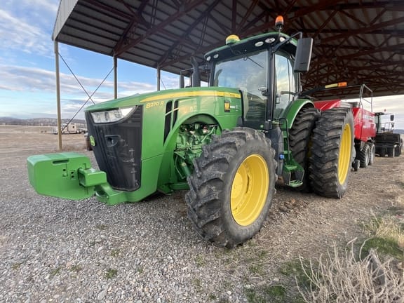 2018 John Deere 8270R Equipment Image0