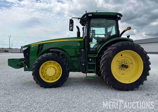 Image of John Deere 8270R equipment image 1