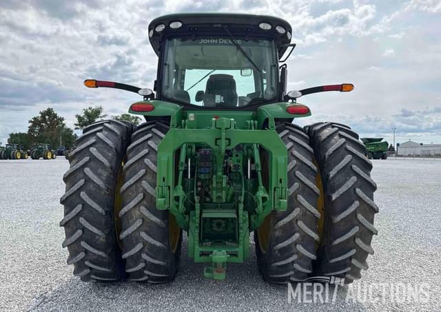 Image of John Deere 8270R equipment image 3