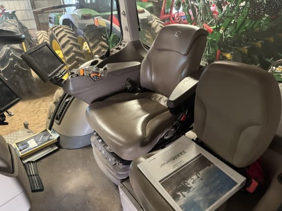 Image of John Deere 8295R equipment image 1