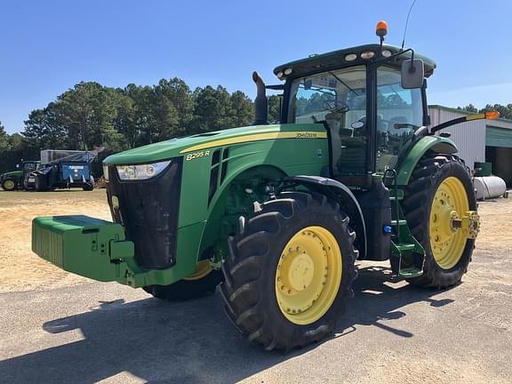 Image of John Deere 8295R equipment image 1