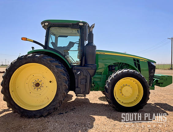 Image of John Deere 8295R equipment image 1