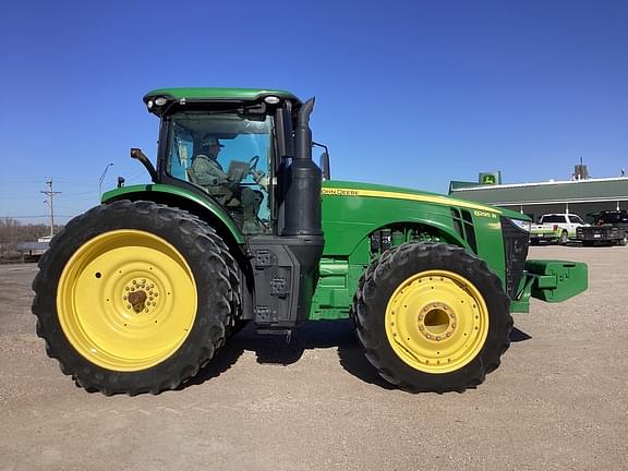 Image of John Deere 8295R equipment image 3