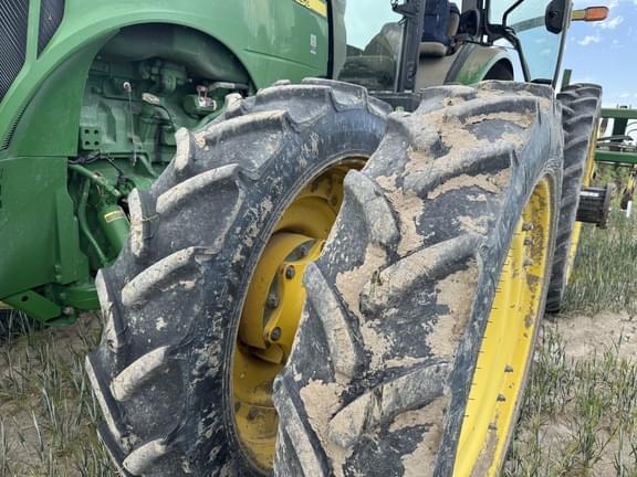 Image of John Deere 8295R equipment image 1
