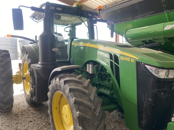 2018 John Deere 8295R Equipment Image0