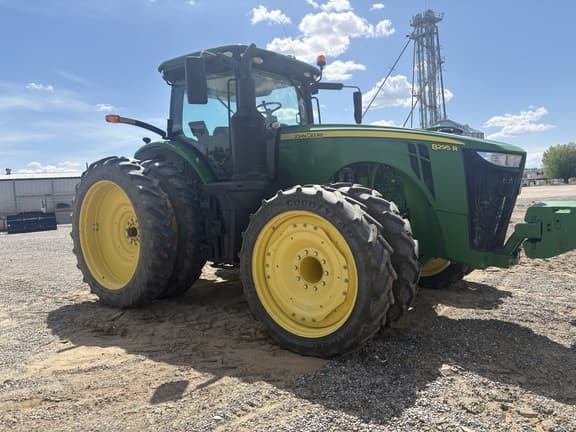 Image of John Deere 8295R equipment image 1