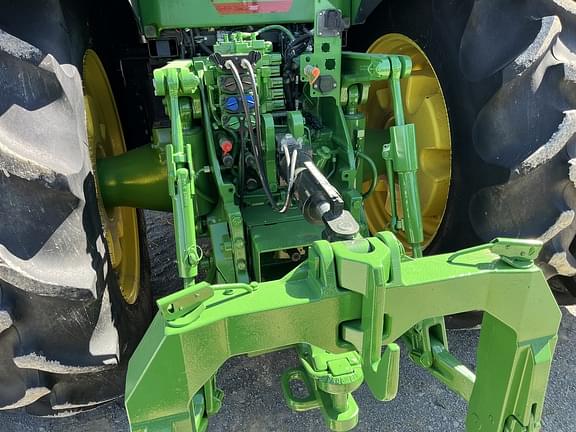 Image of John Deere 8295R equipment image 3