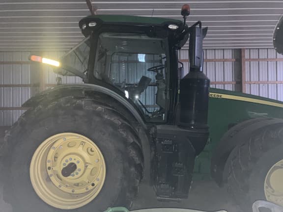 Image of John Deere 8295R equipment image 3