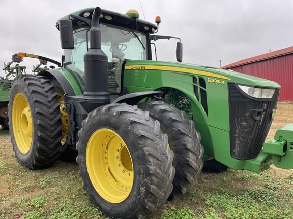 2018 John Deere 8295R Equipment Image0